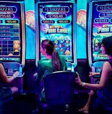 i102 Live Casino